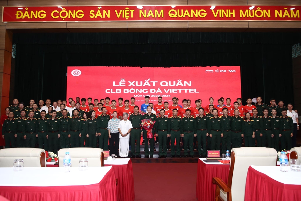 2 đội bóng Hà Nội đặt mục tiêu vô địch V-League trong ngày lễ xuất quân