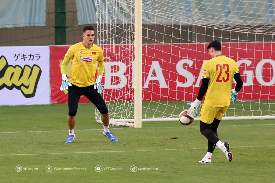 2 sao Việt kiều trong top 10 cầu thủ đắt giá nhất V-League