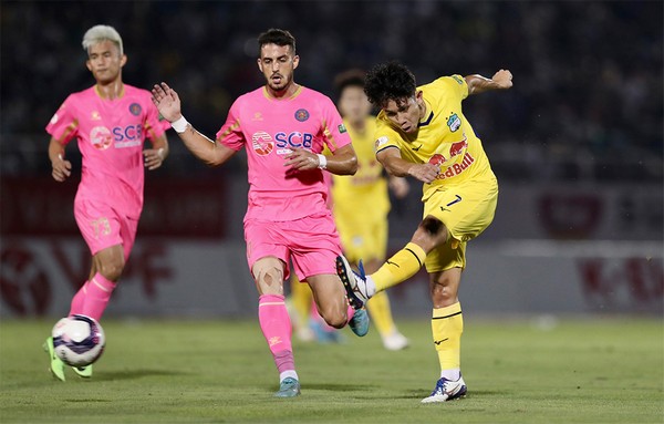 3 cú hích cho HAGL