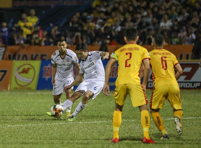 4 điều thú vị từ cú đúp bàn thắng của Xuân Trường vào lưới Thanh Hoá