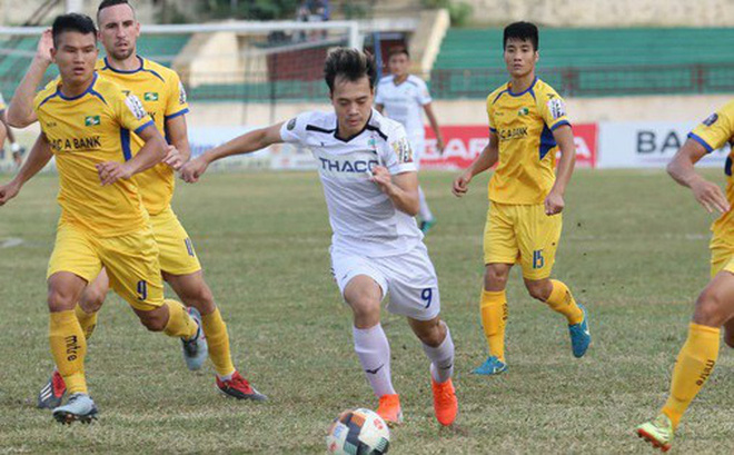 5 điểm nhấn vòng 13 V-League: Thất vọng HAGL; TP.HCM vô địch lượt đi