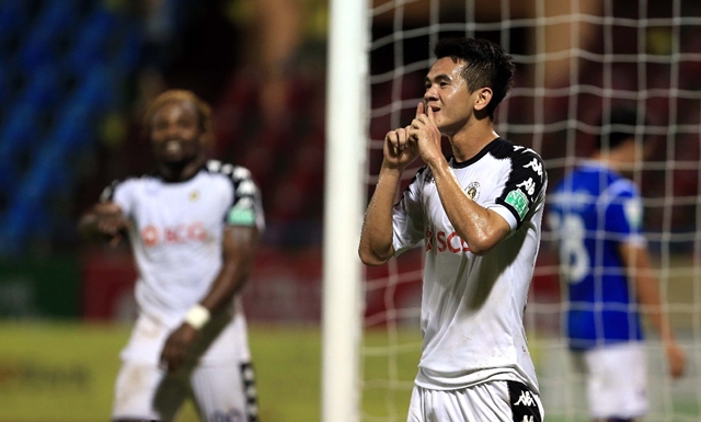 5 điểm nhấn vòng 17 V-League: HAGL chia điểm; Hà Nội FC thẳng tiến đến ngôi vương