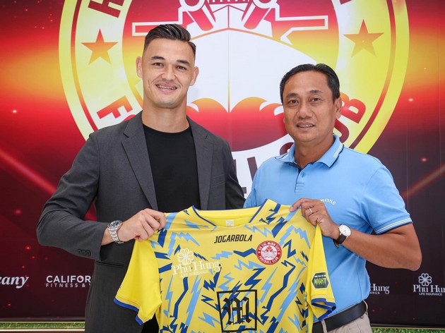 5 điều rút ra từ việc Patrik Lê Giang gia nhập Chiến Hạm Đỏ: Chế độ ‘khủng’, Bùi Tiến Dũng nhớ HAGL