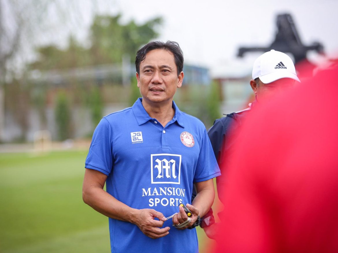 “Ai về dẫn CLB TP.HCM cũng khó chứ đừng nói HLV Park Hang-seo”