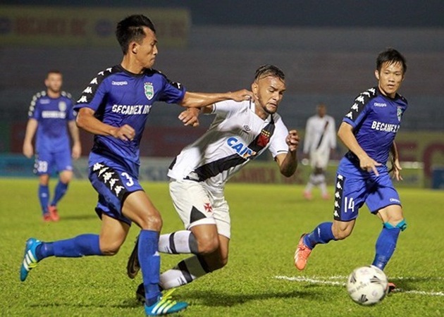 B.Bình Dương tập huấn Nha Trang chuẩn bị cho V.League 2018