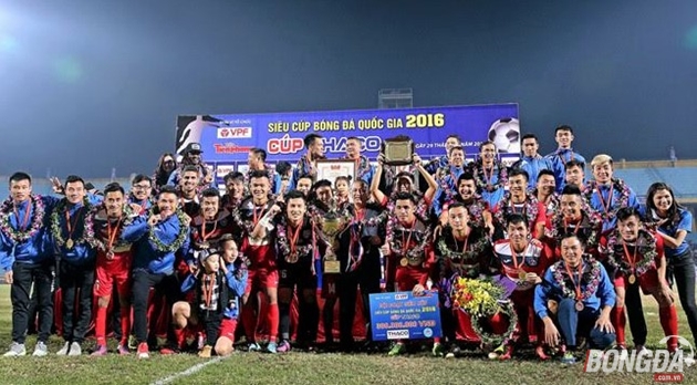 “Bắn hạ” Hà Nội trên loạt “đấu súng”, Than Quảng Ninh giành Siêu Cup