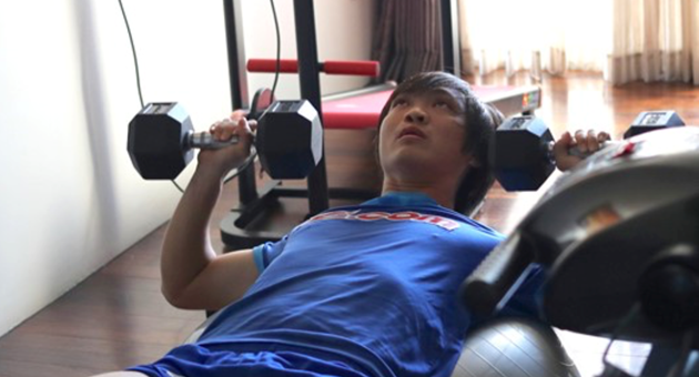 Bầu Đức đưa Tuấn Anh sang Singapore trị chấn thương