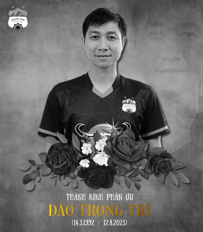 Bầu Đức khóc tiễn đưa bác sĩ CLB Hoàng Anh Gia Lai