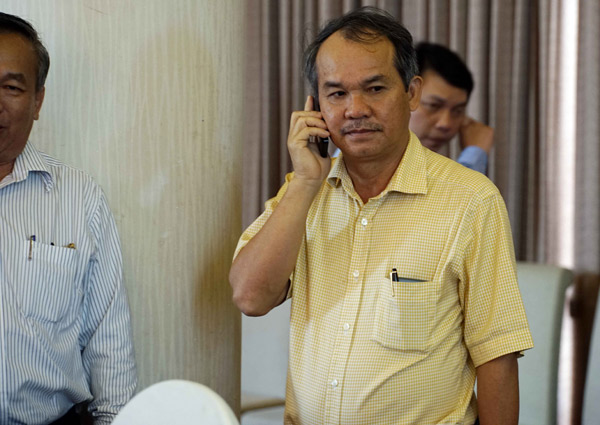 Bầu Đức: “Muốn bóng đá tốt lên, phải thay anh Mùi!”