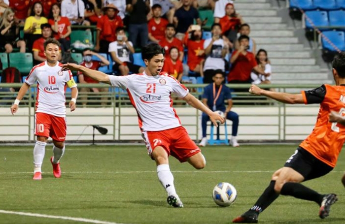 Bầu Đức ra phán quyết, chốt tương lai của Công Phượng tại CLB TP.HCM