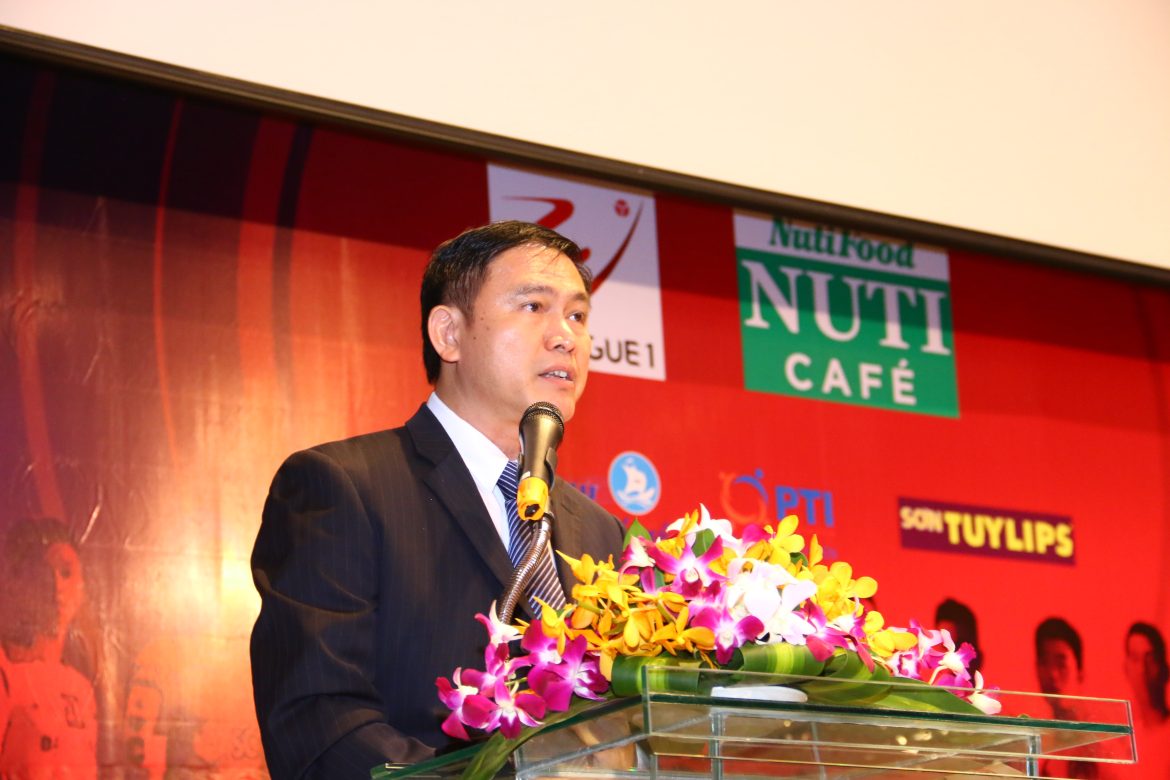 Bầu Tú ra tay: CHỐT vụ bản quyền truyền hình V-League 2018