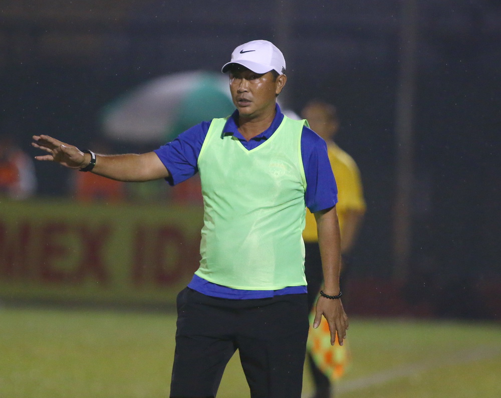 Becamex Bình Dương trước thềm V-League 2018: Sứ mệnh trẻ hóa của Trần Minh Chiến