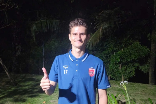 Bóng đá Long An ra quân mùa giải mới với ngoại binh người Ukraine