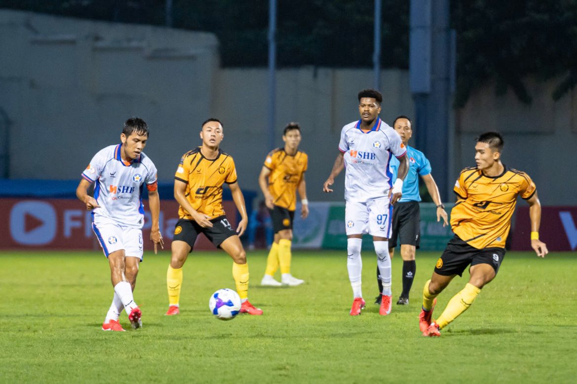 Bóng đen bao trùm Thanh Hóa: Khi khủng hoảng sân cỏ nối gót bất ổn thượng tầng