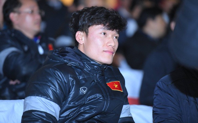 Bùi Tiến Dũng chưa được tăng lương, vẫn phải dự bị ở FLC Thanh Hóa?