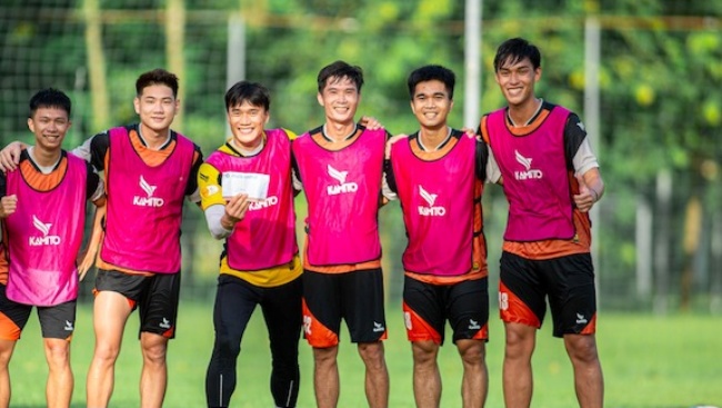 Các CLB V.League tăng tốc rèn thể lực trước mùa giải mới