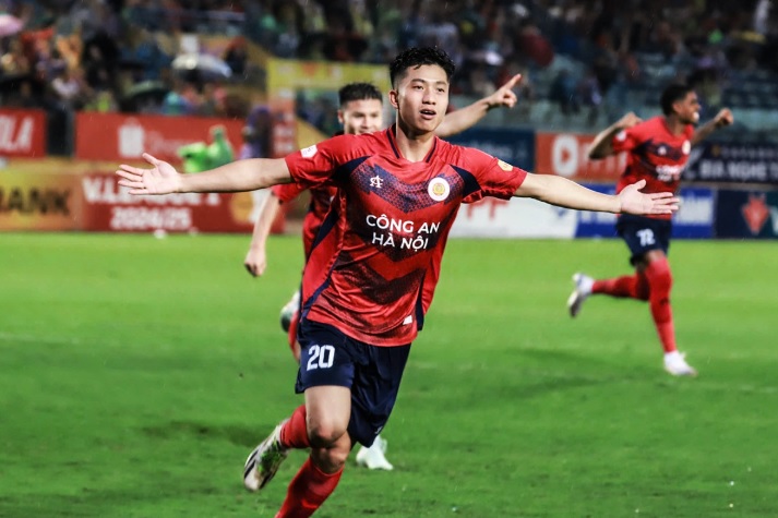 CAHN 3-1 HAGL: Văn Đức tỏa sáng; Nỗi ám ảnh sân khách