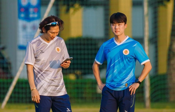 CAHN “chào thua” HLV Gong