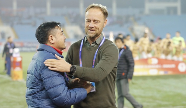 CAHN sa sút, HLV Polking thừa nhận thất vọng