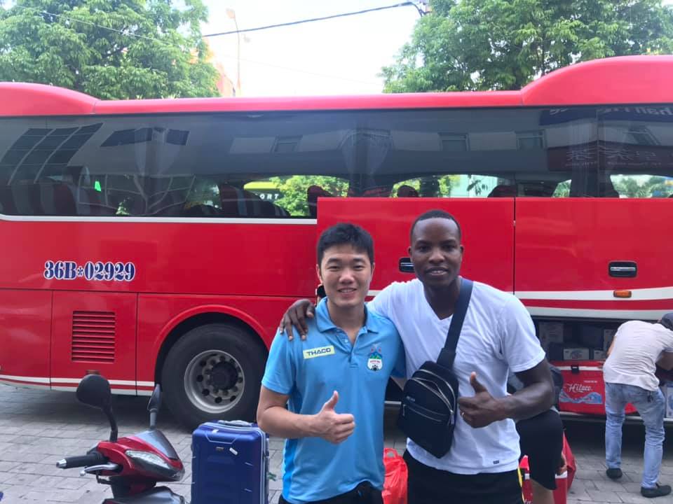 Cầu thủ HAGL được khen có đẳng cấp và tính cách hết sức khiêm nhường