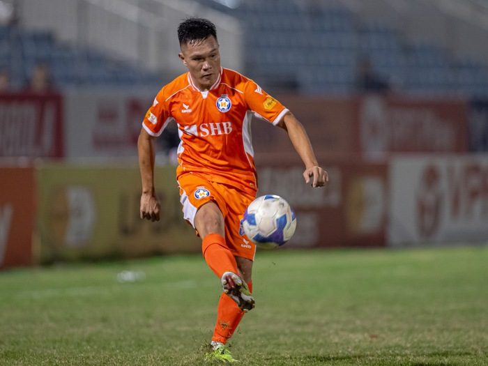 Cầu thủ từng bán độ bị VFF phạt nặng