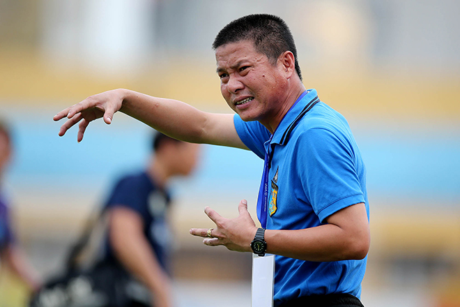 “Cầu thủ U23 Việt Nam chưa chắc suất đá chính ở V-League”