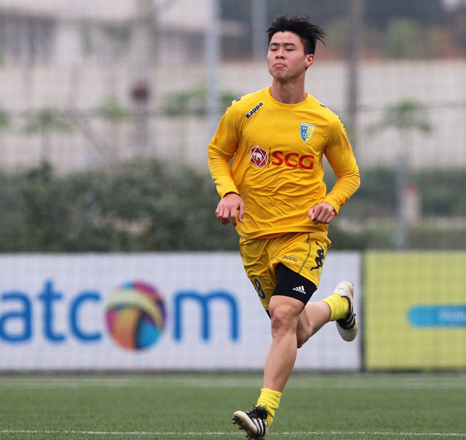 Cầu thủ U23 Việt Nam xin được ‘xuống mặt đất’