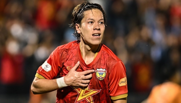 Cầu thủ Việt kiều lên tiếng trước thông tin sắp được khoác áo ĐT Việt Nam