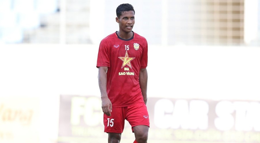 CĐV CAHN phấn khích với tân binh Adou Minh