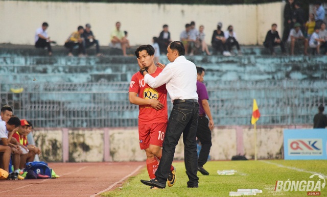 Chấn thương của Công Phượng không nghiêm trọng