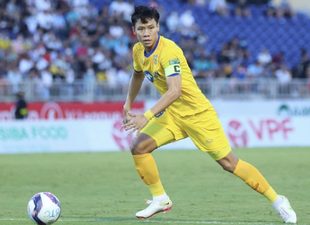 CHÍNH THỨC: Quế Ngọc Hải chia tay SLNA