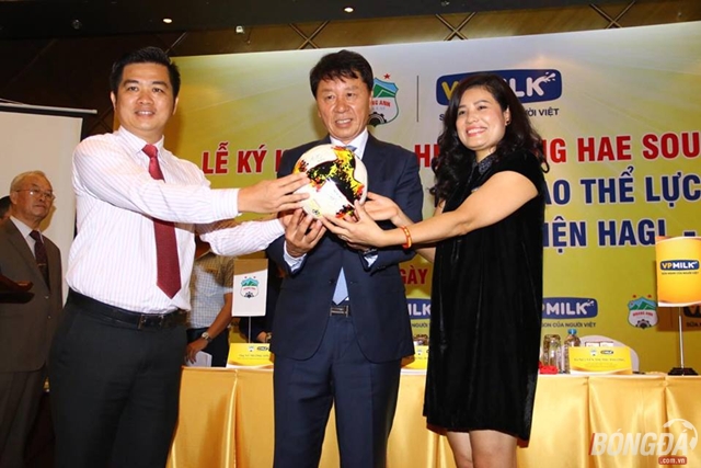 Chung Hae–Seong CHÍNH THỨC trở thành GĐKT HAGL