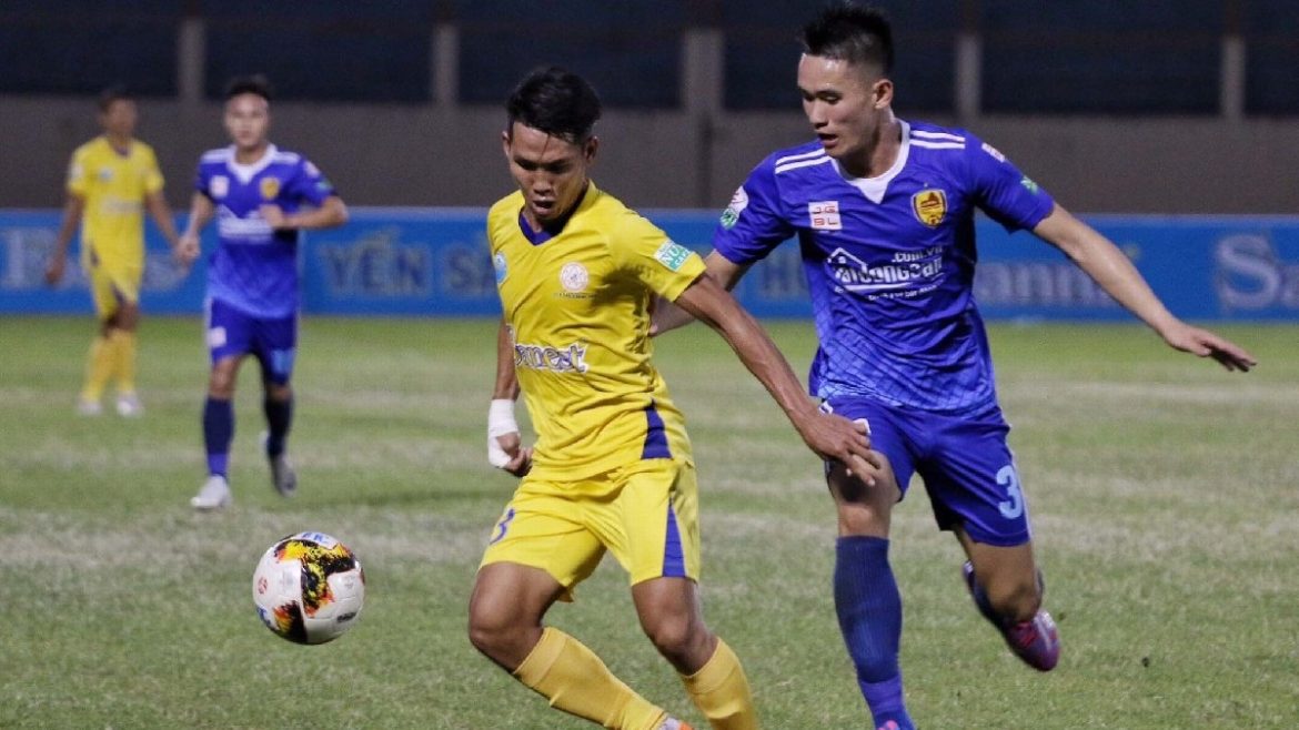 “Chung kết ngược” Khánh Hòa gặp Quảng Nam: Ngày về không yên ả của Quốc Chí