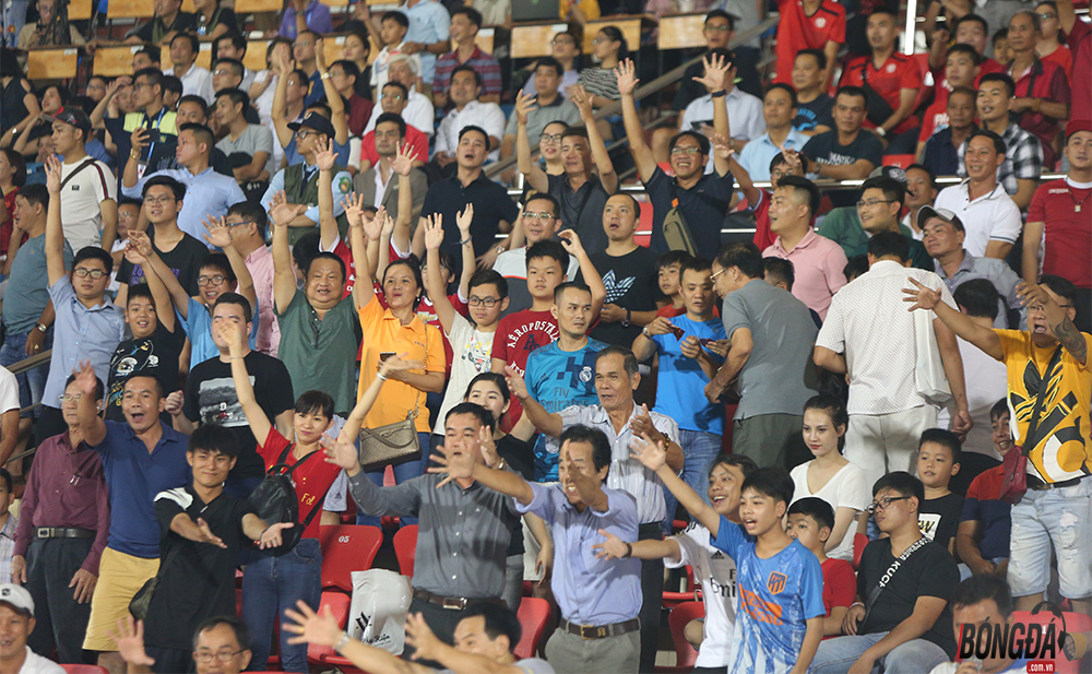 Chung kết sớm V-League 2019: Bóng đá đẹp không bao giờ chết