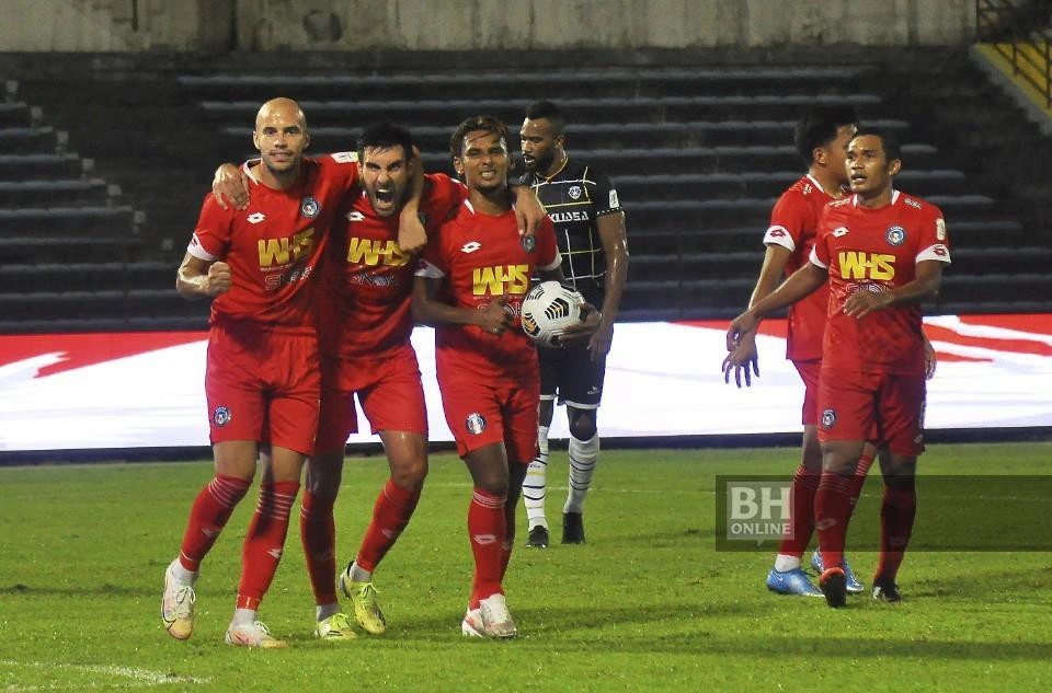 CLB Hà Nội ra mắt tiền đạo người Croatia