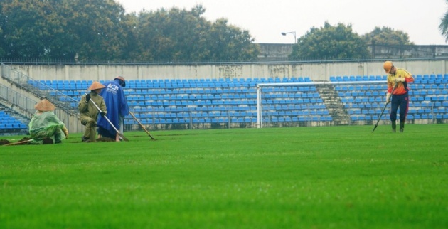 CLB Hà Tĩnh chạy đua với thời gian, cấp tốc cải tạo mặt sân