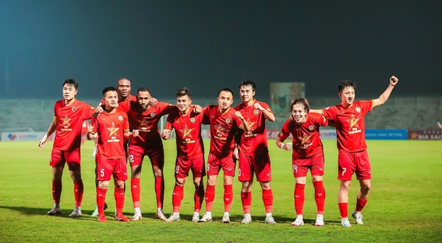 CLB Hà Tĩnh – Hành trình từ bờ vực xuống hạng đến binh đoàn bất bại tại V-League