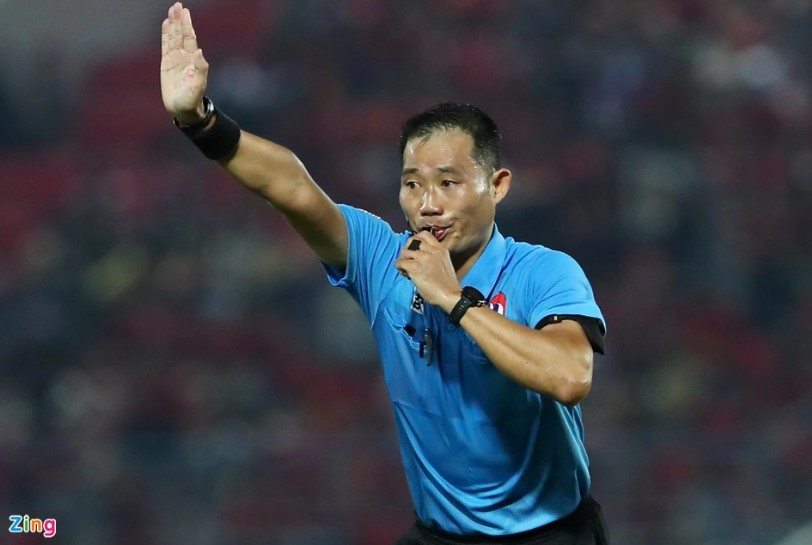 CLB Hải Phòng bị phạt vì để CĐV xúc phạm trọng tài