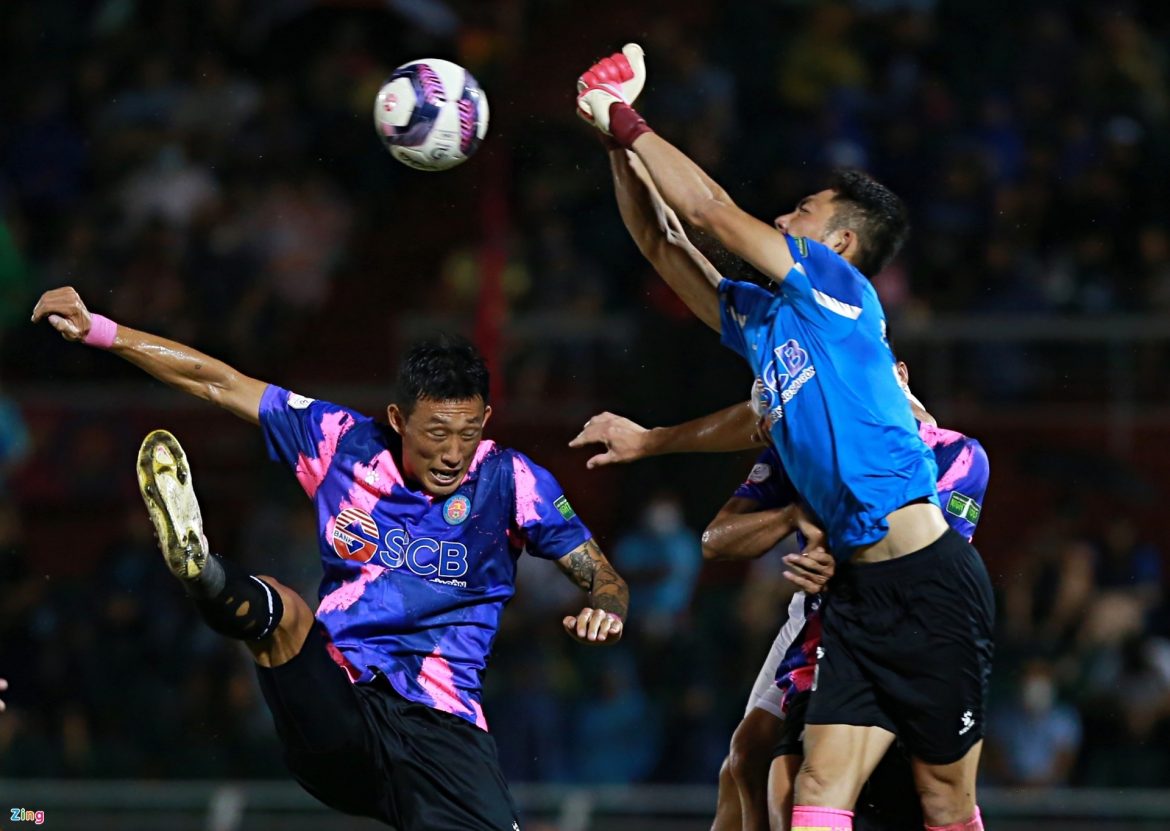 CLB Sài Gòn có vấn đề ở hàng thủ