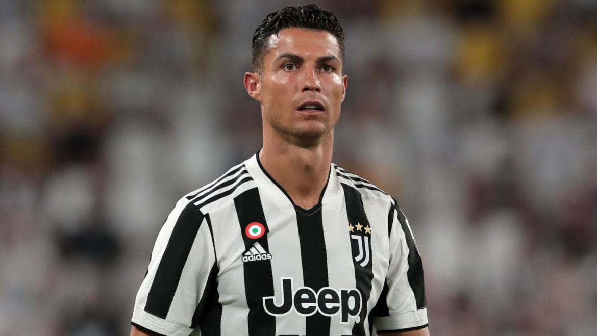 CLB Việt Nam bị kiện, chuyên gia dẫn chứng vụ Ronaldo và Juventus