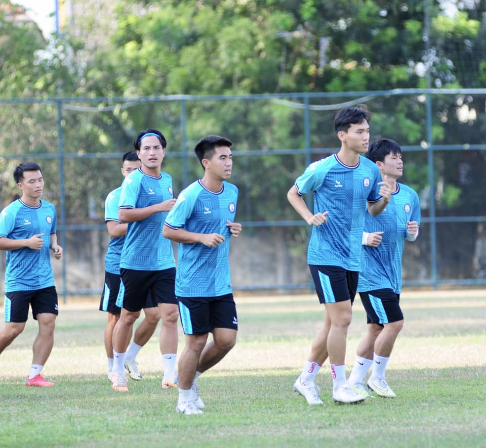 CLB Việt Nam tính bỏ giải, cả V-League thấp thỏm lo âu