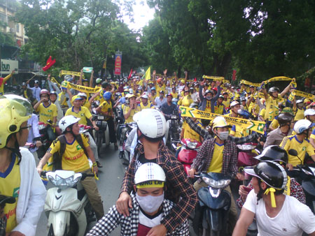 Cổ động viên xứ Nghệ sẽ phủ vàng sân Thống Nhất?