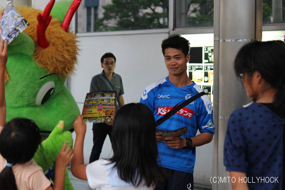 Công Phượng bắt đầu những ngày tháng tươi đẹp ở V-League 2017