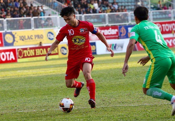 Công Phượng liên tiếp ghi bàn: Sau cơn mưa trời lại sáng!