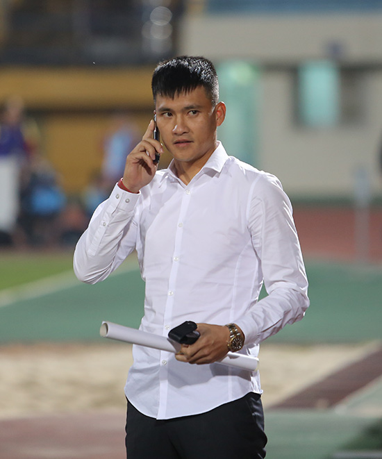 Công Vinh bơm tiền tỷ để TP.HCM đánh bại Quảng Nam FC