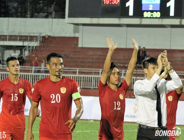 Công Vinh ghi điểm với người hâm mộ bóng đá TP.HCM