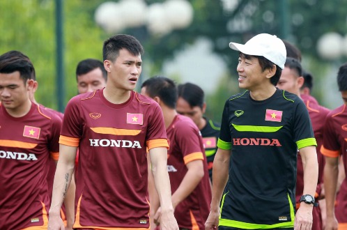 Công Vinh mời thầy Miura về dẫn dắt TP.HCM