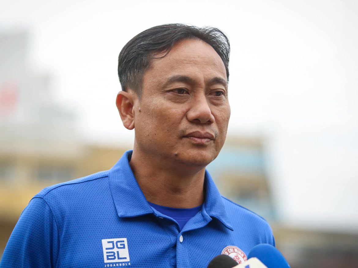 Cựu sao tuyển Pháp gây thất vọng, HLV V-League công khai suy nghĩ