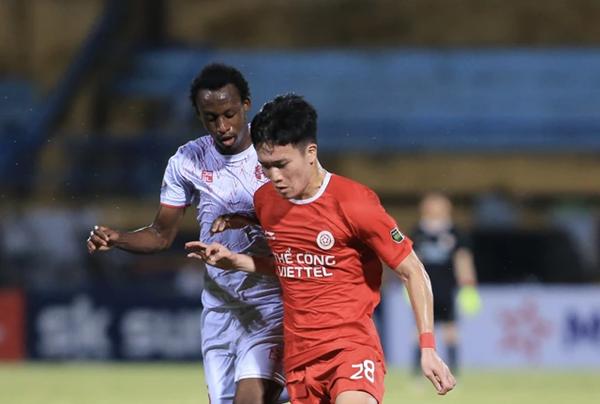 “Đại gia” V-League chi 20 tỷ đồng, muốn thâu tóm Hoàng Đức