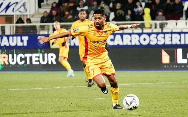 Dải ngân hà CAHN thách thức cả V.League